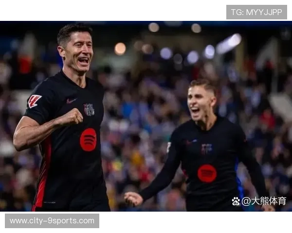 拉菲尼亚门前补射巴萨赢球在手