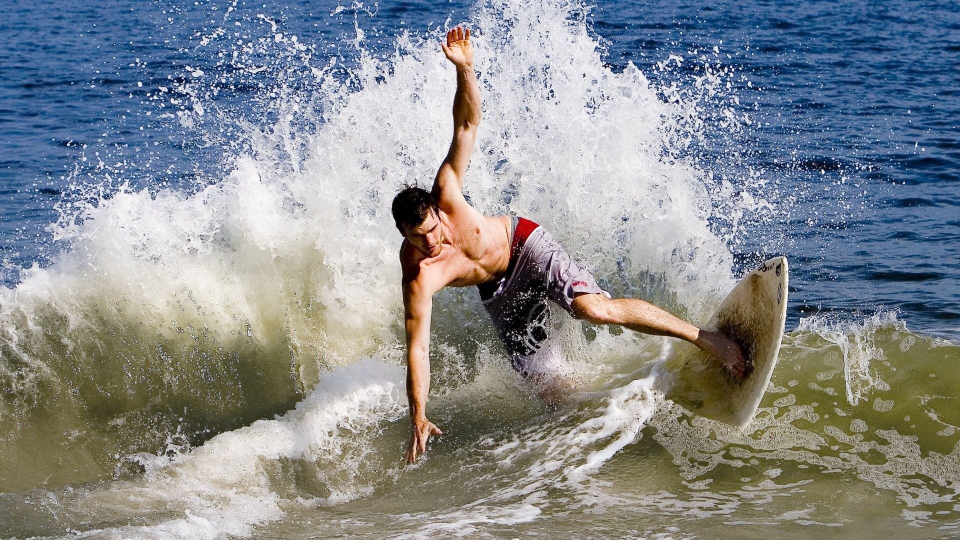 九游官网入口注册-德国自由泳队后程加速能力突出，自由泳大师